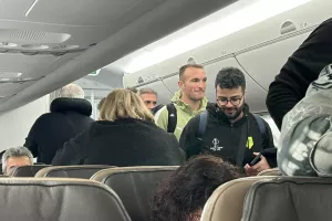 (Φώτος kerkida) Πέταξε... για επιστροφή