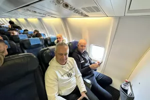 (Φώτος) Απογειώθηκε... η Ομόνοια