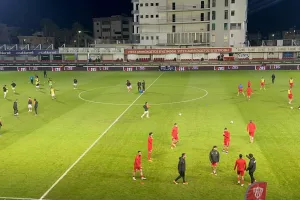 ΦΩΤΟΣ/Ζέσταμα στο "Αμμόχωστος"