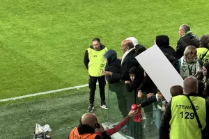 (Φώτος kerkida) Ένα χρόνο μετά την αξέχαστη εμπειρία... πήρε φανέλα Βανά!