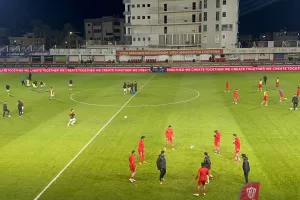 ΦΩΤΟΣ/Ζέσταμα στο "Αμμόχωστος"