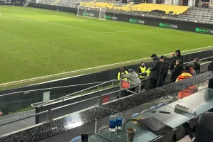 (Βίντεο-Φώτος kerkida) Εκπολό/Φανέλα και αγκαλιές με τους Σουηδούς
