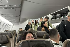 (Φώτος kerkida) Πέταξε... για επιστροφή