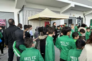 (Βίντεο-Φώτος kerkida) Χαμός... έξω από το "Αλφαμέγα"