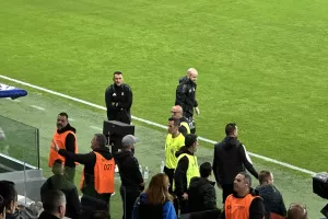 On field review και ΑΚΥΡΟ το γκολ