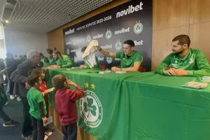 Το kerkida στο Χριστουγεννιάτικο Fan Day της Ομόνοιας (Φώτος/Βίντεο Kerkida)