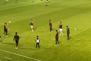ΦΩΤΟΣ/Ζέσταμα στο "Αμμόχωστος"