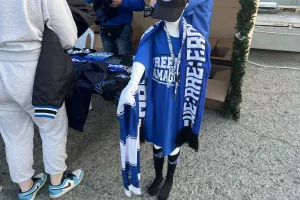 (Φώτος kerkida) Χριστουγεννιάτικο mood έξω από το "ΠΑΠ"