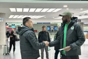 (Φώτος kerkida) Στο αεροδρόμιο η "πράσινη" αποστολή