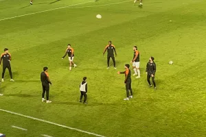 ΦΩΤΟΣ/Ζέσταμα στο "Αμμόχωστος"