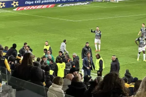 (Φώτος kerkida) Ένταση, ολιγόλεπτη διακοπή και... κόκκινη!