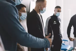 ΑΝΟ/ Στο Γενικό Νοσοκομείο Λάρνακας - Μοίρασαν δώρα (Φώτος)