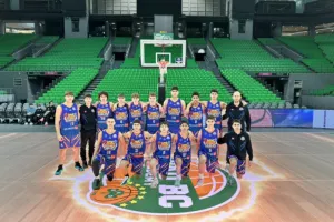 Η πρώτη κυπριακή ομάδα που αγωνίστηκε στο Glass Floor του Τ Center Arena