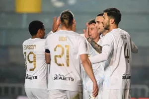 Βαθμολογία Stoiximan Super League: Πρώτος αλλά δεν ξέφυγε ο Ολυμπιακός, πέρασε τον ΠΑΟΚ και πλησίασε η ΑΕΚ