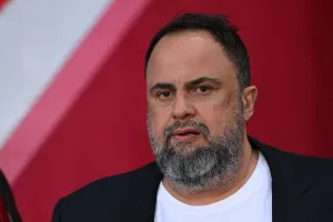 Ξεχωριστή πρόταση Μαρινάκη