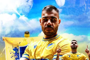Επιστροφή στο ΑΠΟΕΛ! (BINTEO)