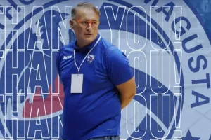 Παρελθόν από την Ανόρθωση