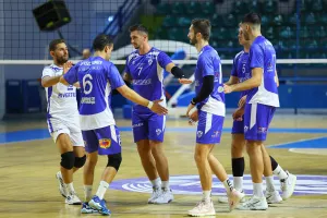 ΔΙΠΛΟ...η Ανόρθωση με ΑΠΟΕΛ
