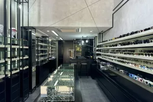 X-EYES SUNGLASS SHOP / IDEAL OPTICAL CENTER: Το κοινωνικό πρόσωπο...
