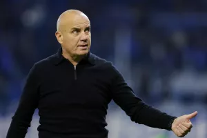 Σκεφτείτε να είχε το εύκολο γκολ…