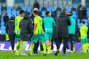 "Πληγώθηκε" στο τέλος, αλλά... κρατάει την πρόκριση στα χέρια της! (Φώτος)