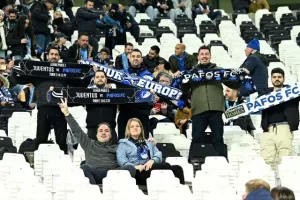 Φωτορεπορτάζ/Ο κόσμος της Πάφου στο "Allianz Stadium"