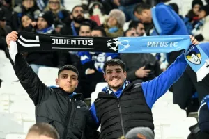 Φωτορεπορτάζ/Ο κόσμος της Πάφου στο "Allianz Stadium"