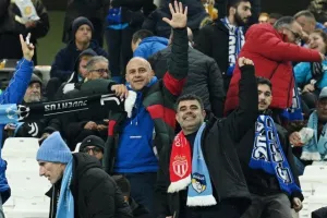 Φωτορεπορτάζ/Ο κόσμος της Πάφου στο "Allianz Stadium"