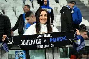 Φωτορεπορτάζ/Ο κόσμος της Πάφου στο "Allianz Stadium"