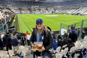 Φωτορεπορτάζ/Ο κόσμος της Πάφου στο "Allianz Stadium"