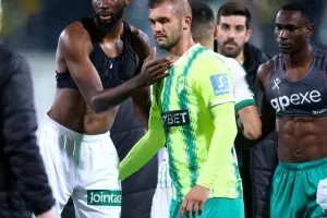ΑΕΚ - Ομόνοια: Δύο γκολ, αποκρούσεις, ένα δοκάρι και μοιρασιά στην "Αρένα"