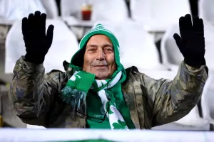 10c και κατάλληλο... πράσινο ντύσιμο!