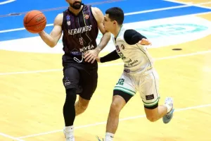 ΝΙΚΗ για τον Κεραυνό