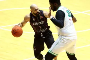 ΝΙΚΗ για τον Κεραυνό