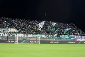 ΑΕΚ - Ομόνοια: Δύο γκολ, αποκρούσεις, ένα δοκάρι και μοιρασιά στην "Αρένα"