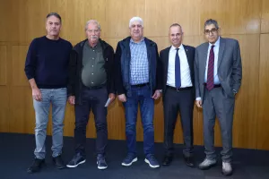 ΦΩΤΟΣ από τη Γενική Συνέλευση της ΚΟΕΑΣ
