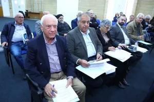 ΦΩΤΟΣ από τη Γενική Συνέλευση της ΚΟΕΑΣ