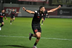 "Σέντερ φορ Α΄ Κατηγορίας"