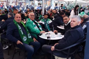 Πανικό... οι Ομονοιάτες στο κέντρο της Βιέννης (Φώτος/Βίντεο kerkida)