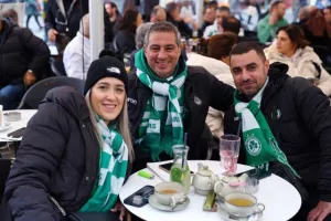 Πανικό... οι Ομονοιάτες στο κέντρο της Βιέννης (Φώτος/Βίντεο kerkida)