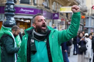 Πανικό... οι Ομονοιάτες στο κέντρο της Βιέννης (Φώτος/Βίντεο kerkida)