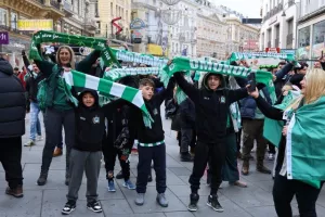 Πανικό... οι Ομονοιάτες στο κέντρο της Βιέννης (Φώτος/Βίντεο kerkida)
