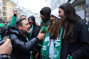 Πανικό... οι Ομονοιάτες στο κέντρο της Βιέννης (Φώτος/Βίντεο kerkida)