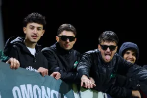 (Φωτορεπορτάζ) Ο κόσμος στην "ΑΡΕΝΑ"