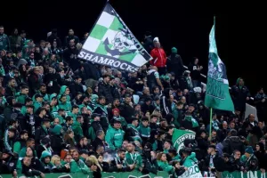 (Φωτορεπορτάζ) Ο κόσμος στην "ΑΡΕΝΑ"