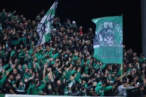 ΑΕΚ - Ομόνοια: Δύο γκολ, αποκρούσεις, ένα δοκάρι και μοιρασιά στην "Αρένα"