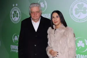 Ομόνοια/€500.000, δωρεά αυτοκίνητων και αλληλεγγύη (Φώτος)