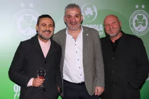 Ομόνοια/€500.000, δωρεά αυτοκίνητων και αλληλεγγύη (Φώτος)