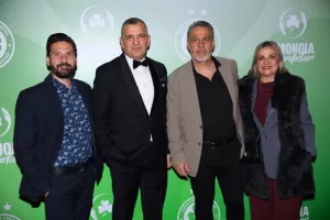 Ομόνοια/€500.000, δωρεά αυτοκίνητων και αλληλεγγύη (Φώτος)