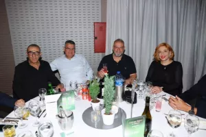 Ομόνοια/€500.000, δωρεά αυτοκίνητων και αλληλεγγύη (Φώτος)